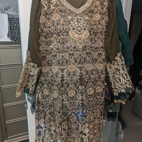 Pakistani/indian wedding wear - Picture 1 of 4